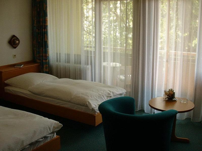 Hotel Koch Maingau Obertshausen Rom bilde